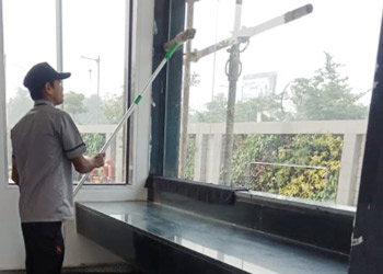 Glass Cleaning